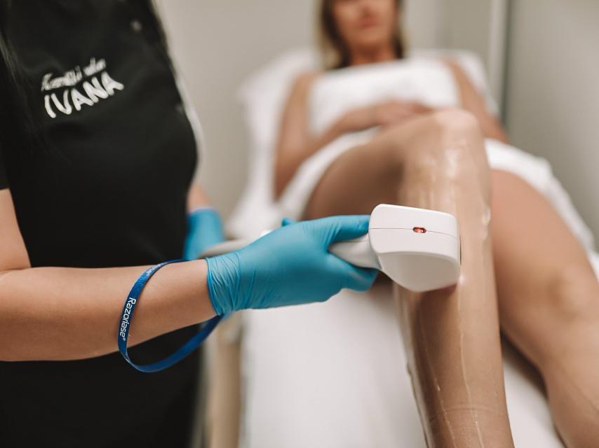 Diodni laser za dlake